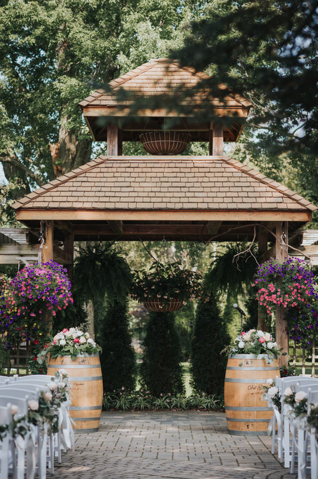 Madsens Greenhouse Wedding ceremony
