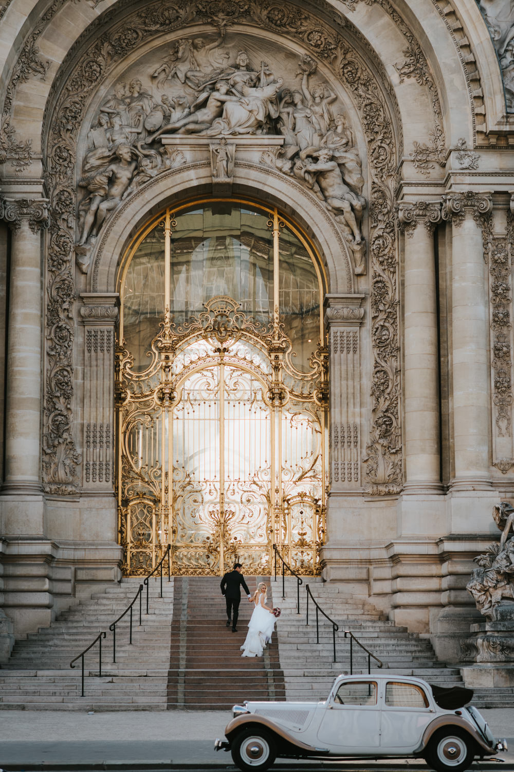 Paris-elopement-destination-wedding