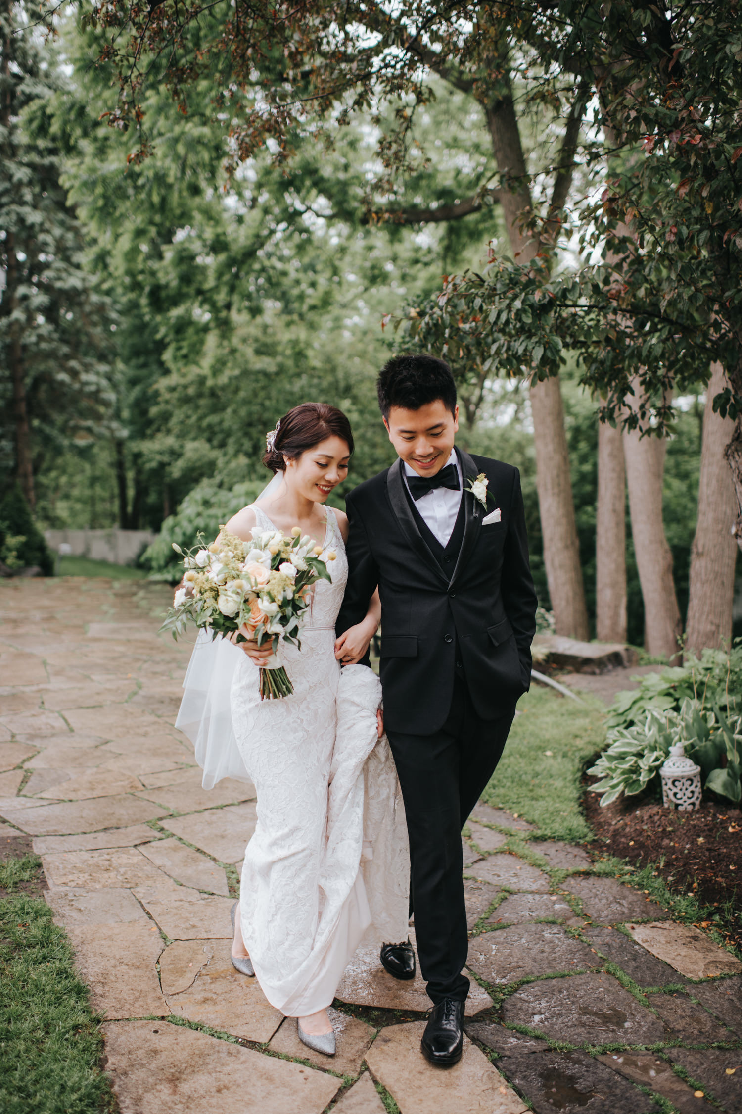 Doctor's House wedding ceremony raining outdoor romantic photo
