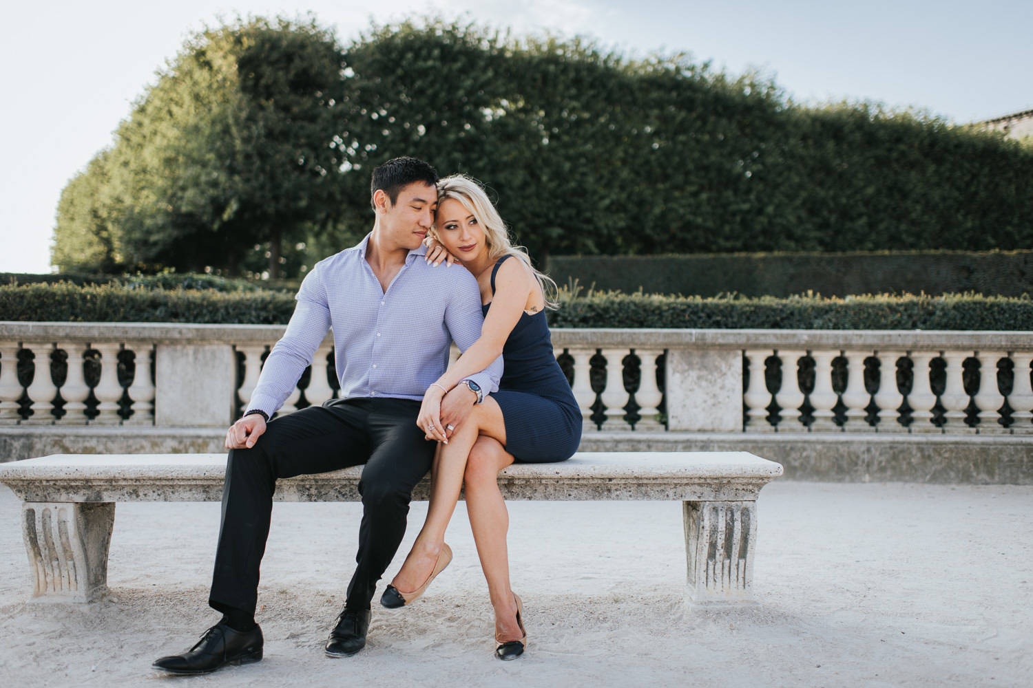 Paris engagement photo inspiration at Jardins de Tuileries