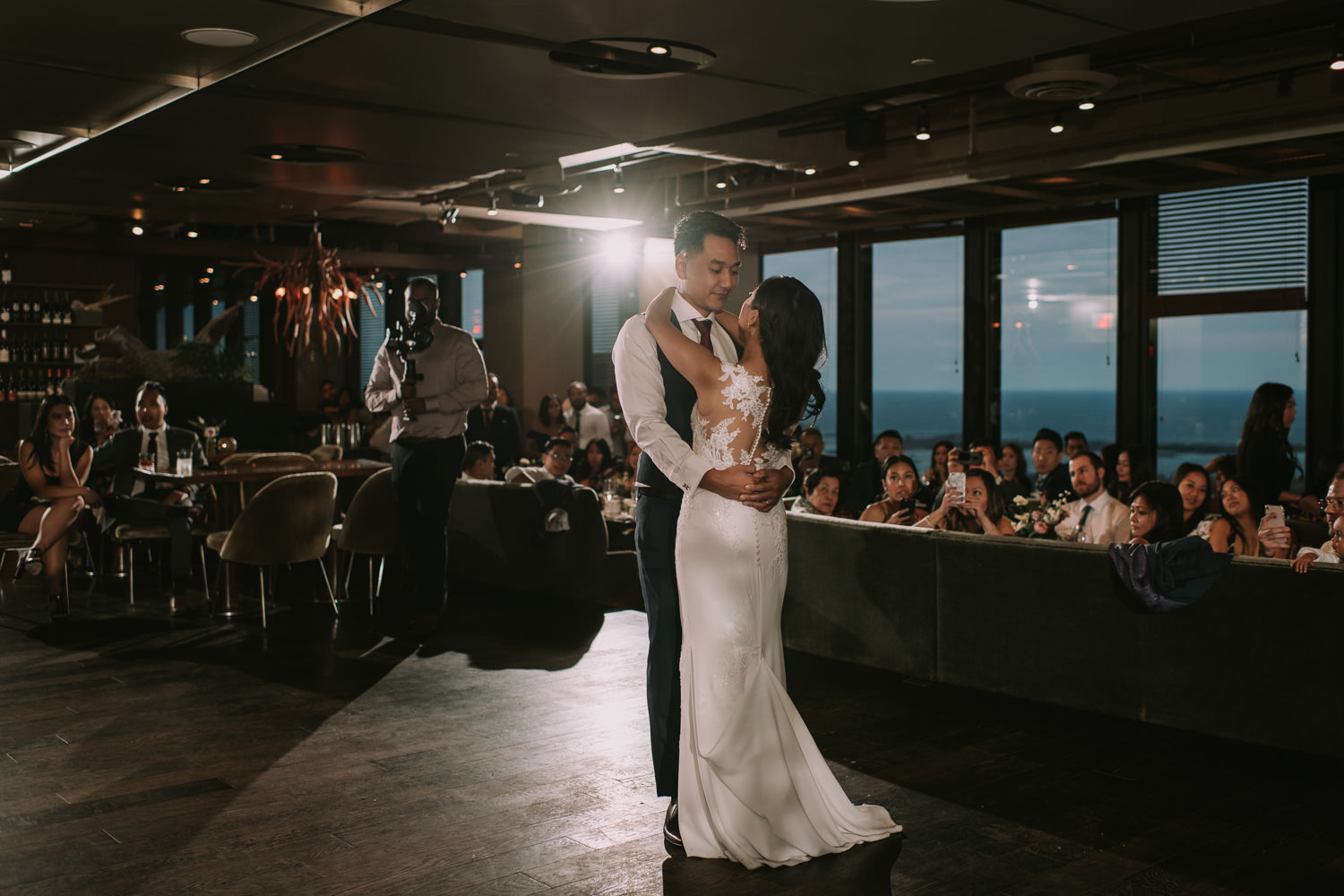 Toronto Canoe Restaurant Wedding First Dance