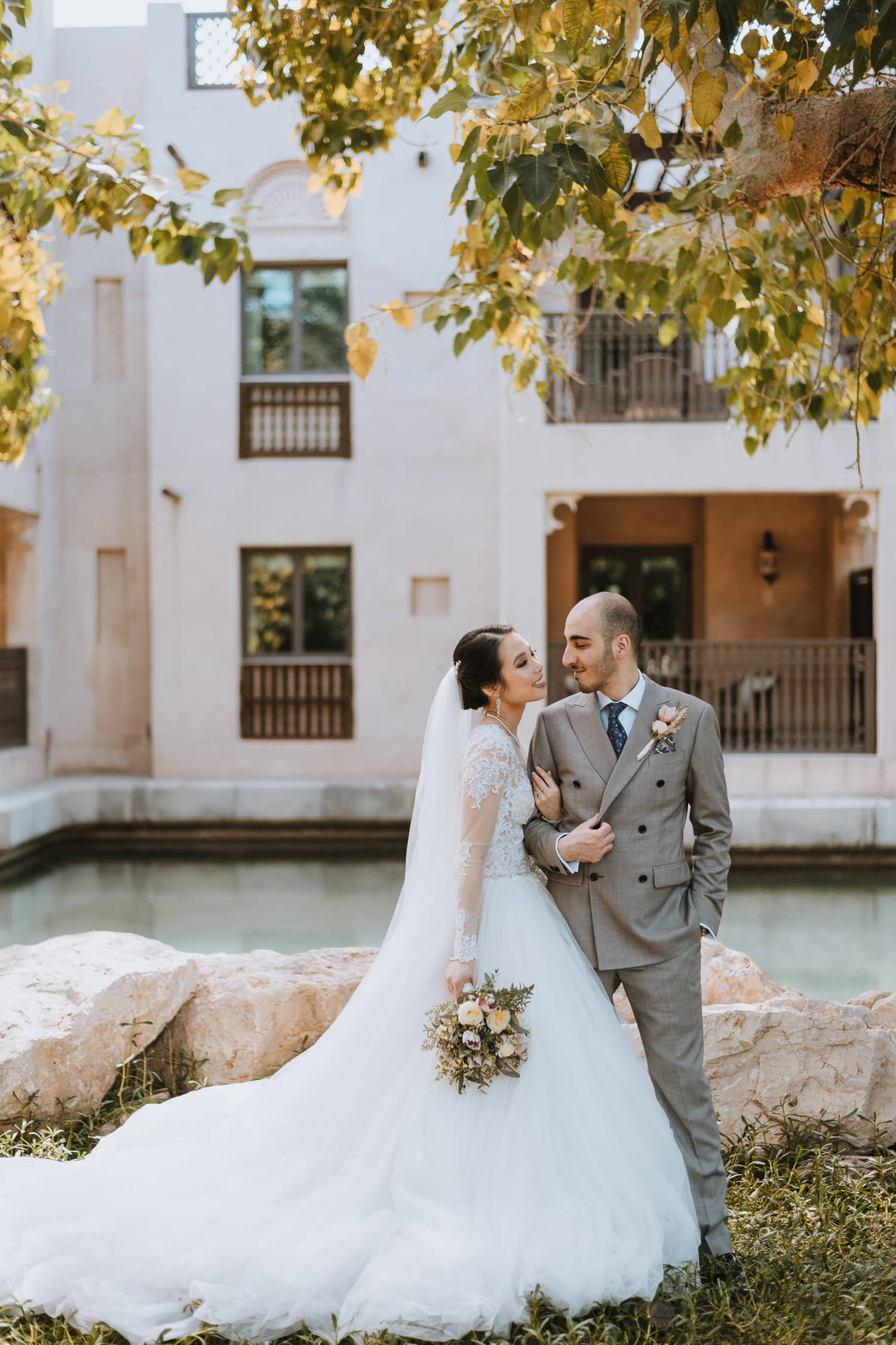 Whimsical Dubai Destination Wedding Photo Jumeirah Al Qasr