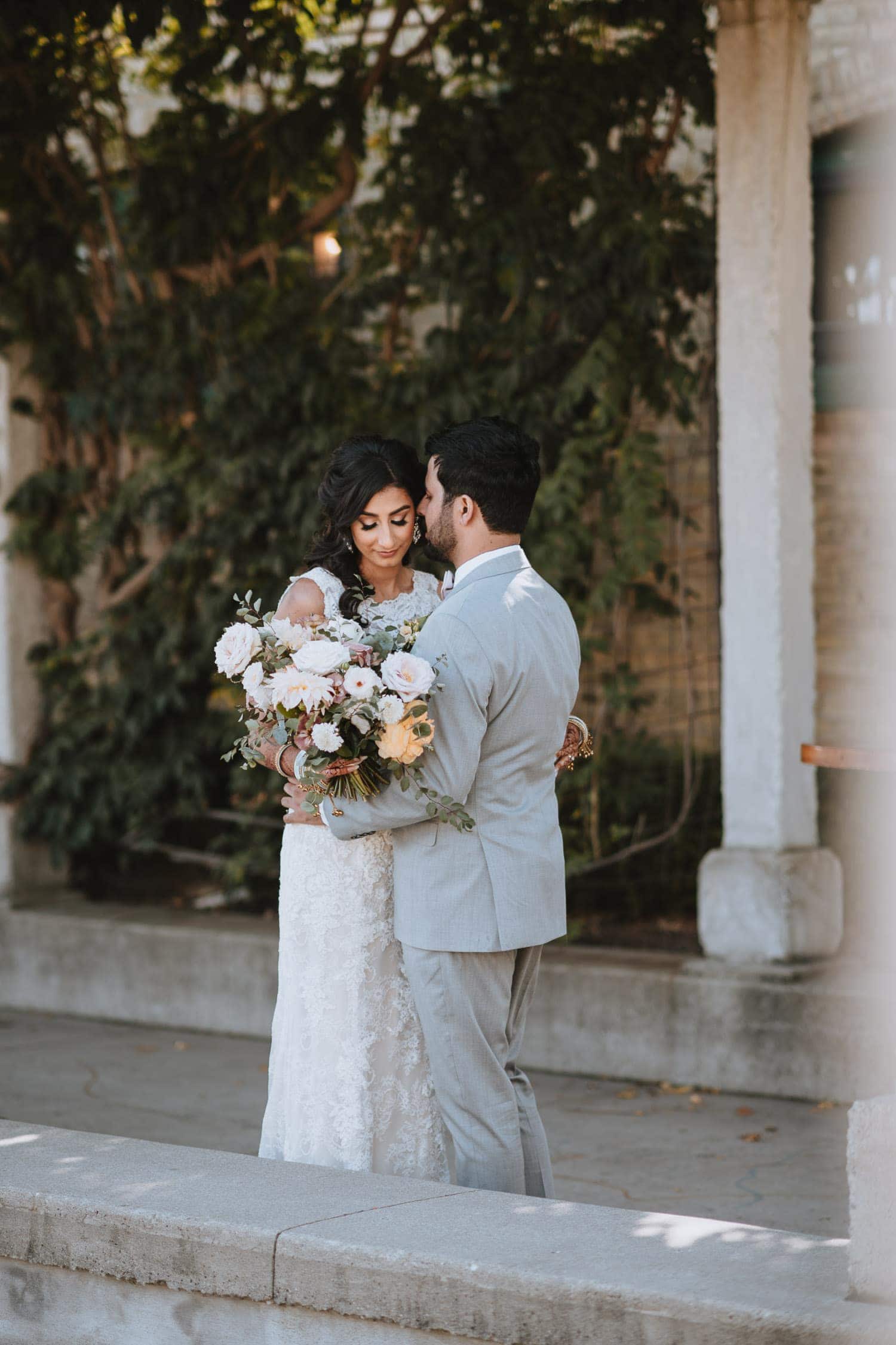 Outdoor wedding photo at Hacienda Sarria backyard in Kitchener, Ontario