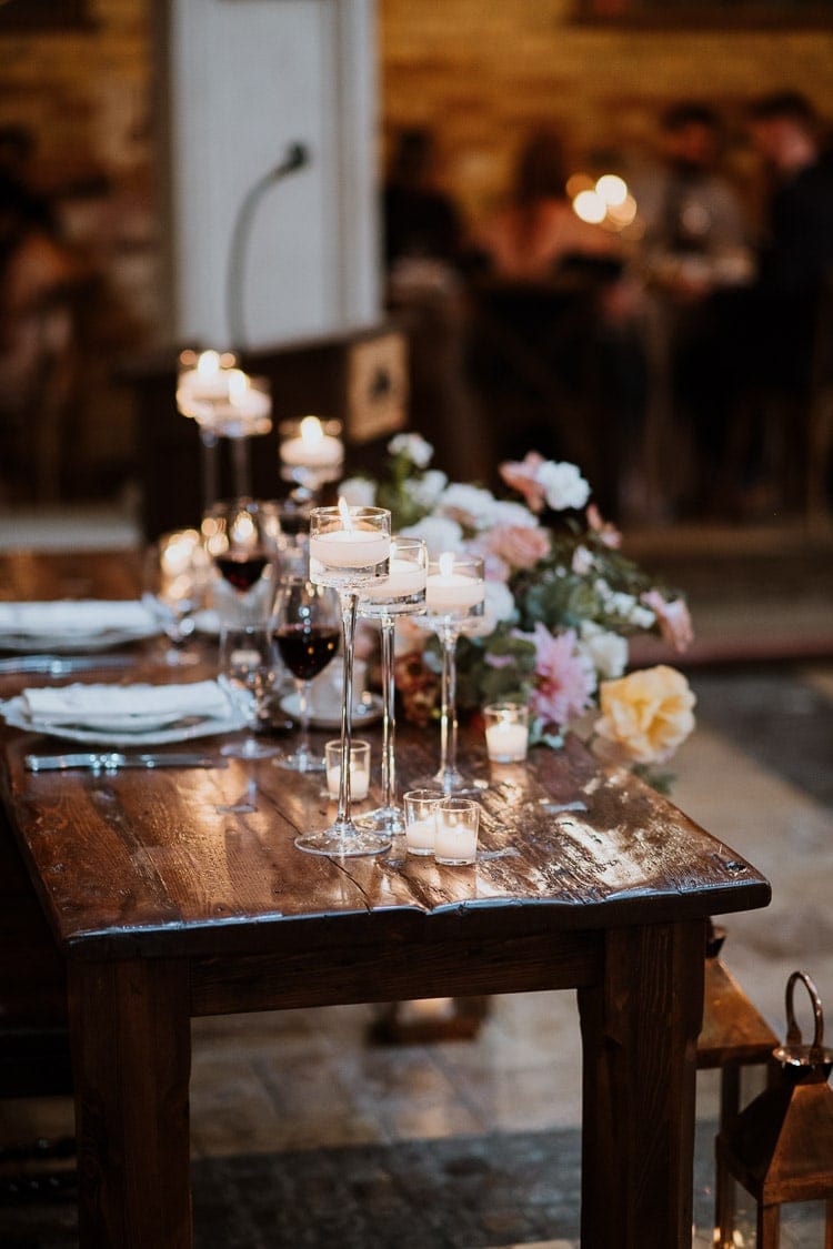 Rustic head table decor in Kitchener, Ontario