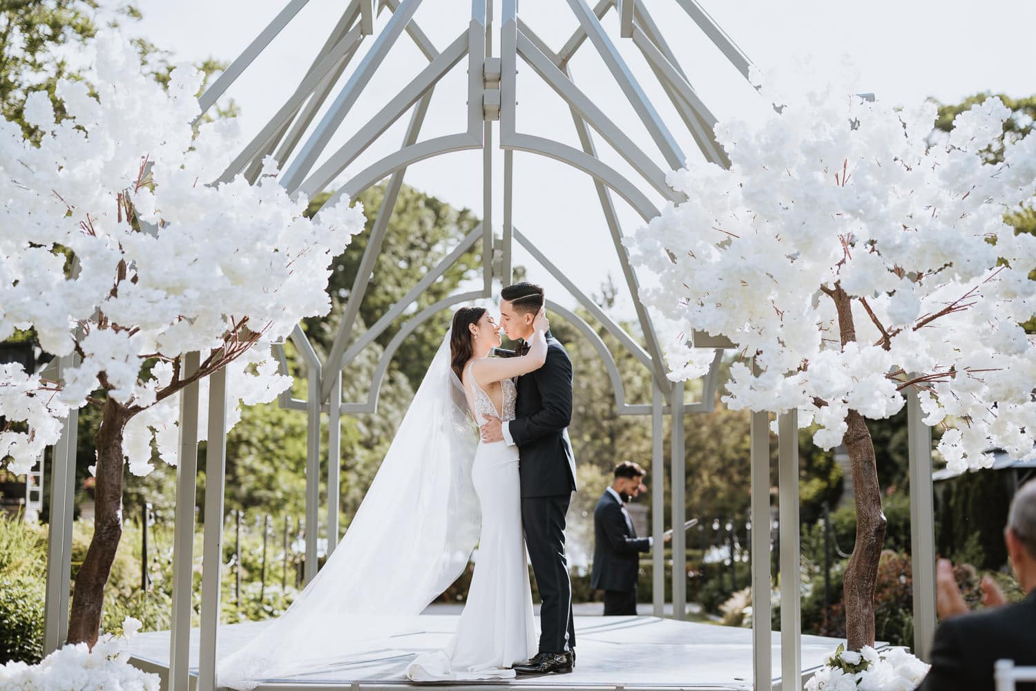 First kiss at the casa loma ceremony